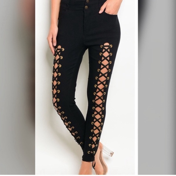 High Waisted Black & Sexy Cris Cross Stretchy Jeans with Side Zipper Snug fit 👍 - Picture 6 of 10